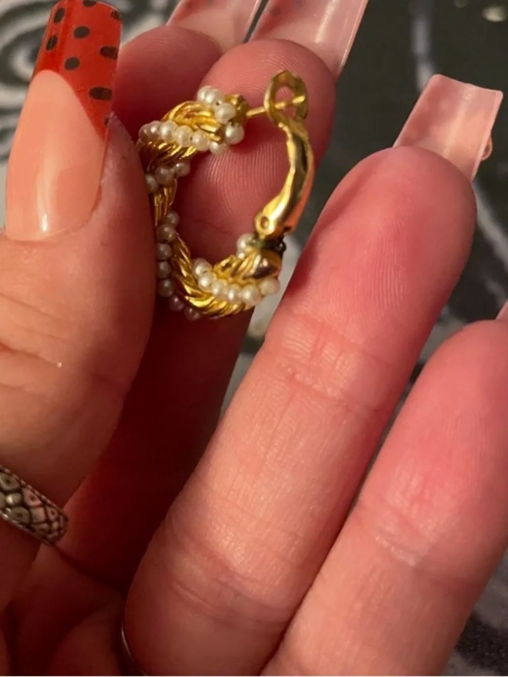 N/A stylish gold
